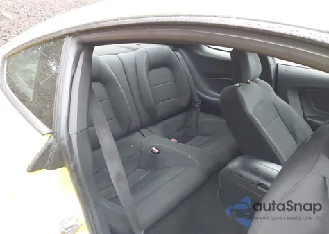 2015 Ford Mustang V6 из США, поврежденный, VIN 1FA6P8AM4F5305296